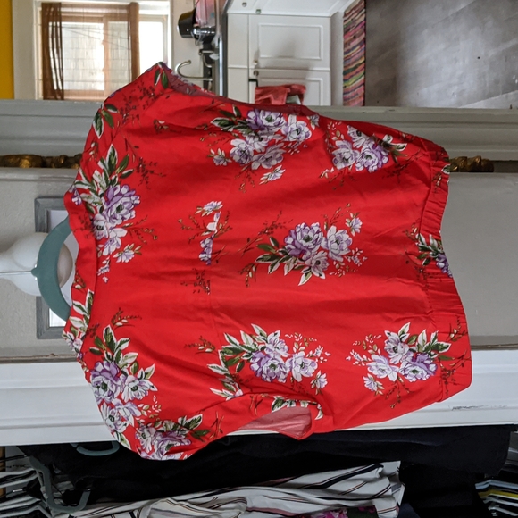 Lily White Blouse - Picture 3 of 5